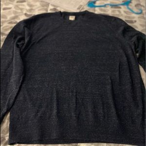 Gap sweater size large
